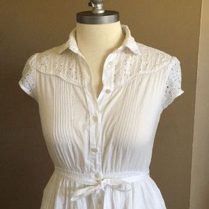 Lacy white collared shirt dress with pockets
